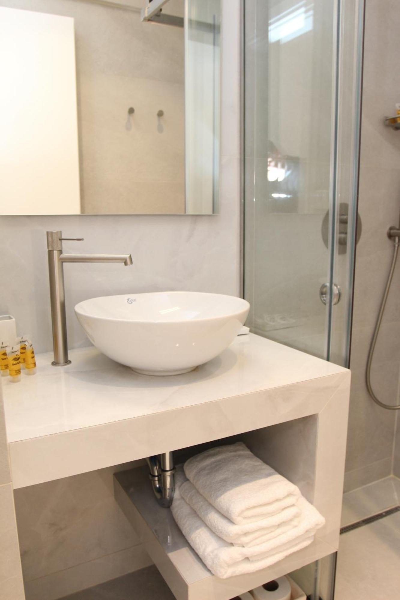 Central Metropolis Luxury Living Atenas Exterior foto